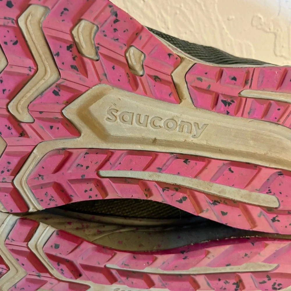 Saucony‎ Pine Green Pink Guide 13 TR Trail Running Shoes Sneakers Womens Sz 12